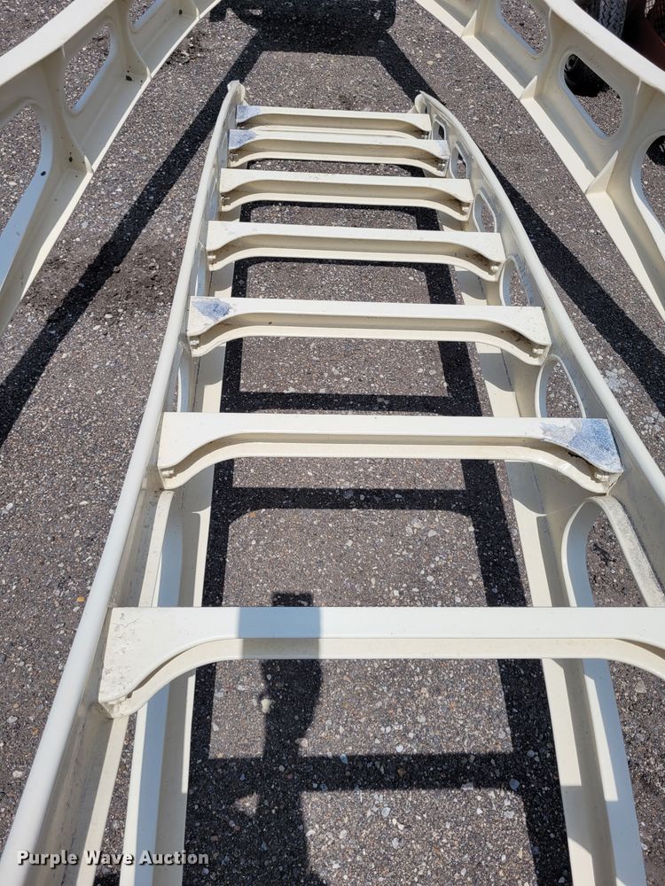 image for item NX9419 Diving board