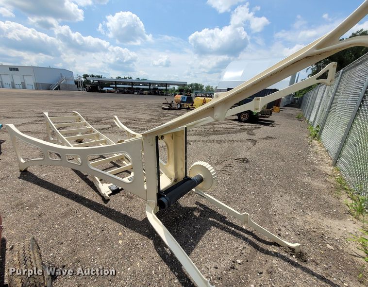 image for item NX9419 Diving board