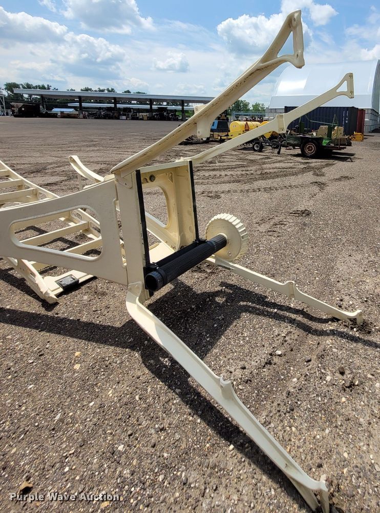 image for item NX9419 Diving board