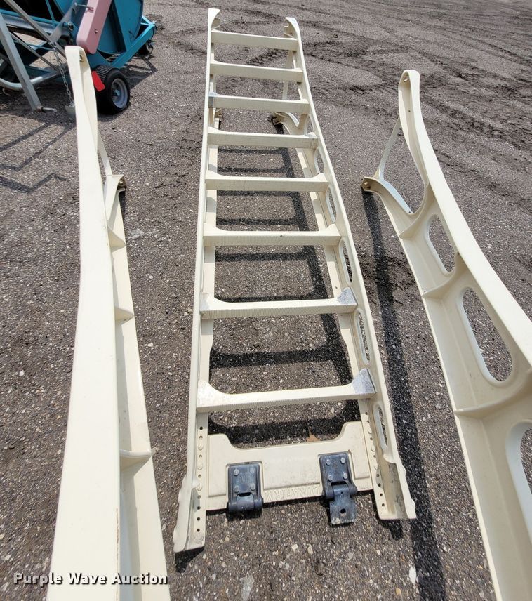 image for item NX9419 Diving board