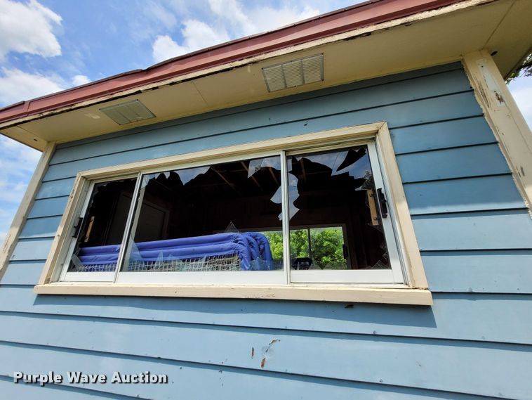 image for item NX9424 Storage building