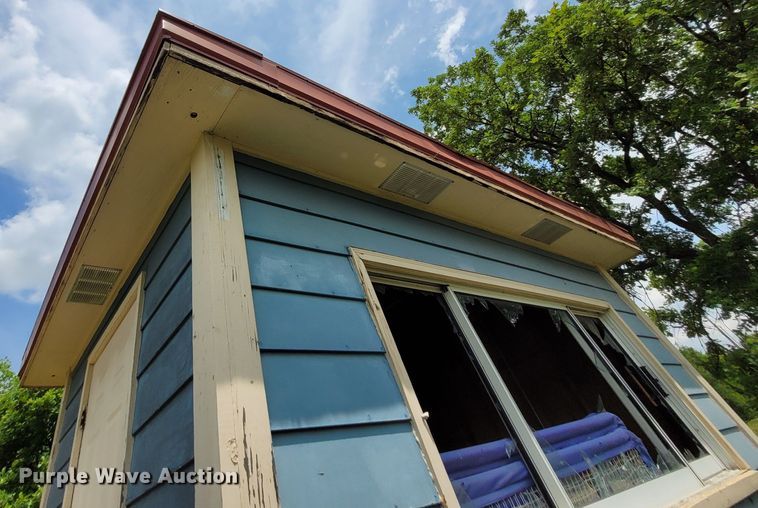 image for item NX9424 Storage building