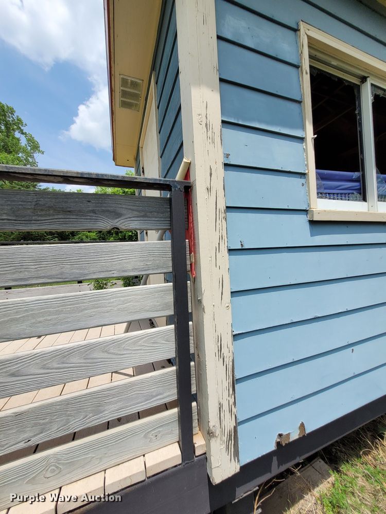 image for item NX9424 Storage building