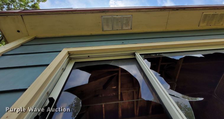 image for item NX9424 Storage building