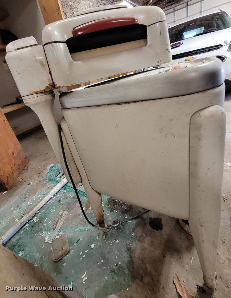 image for item NX9426 Maytag E2L washer