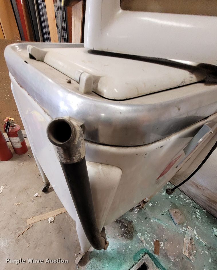 image for item NX9426 Maytag E2L washer