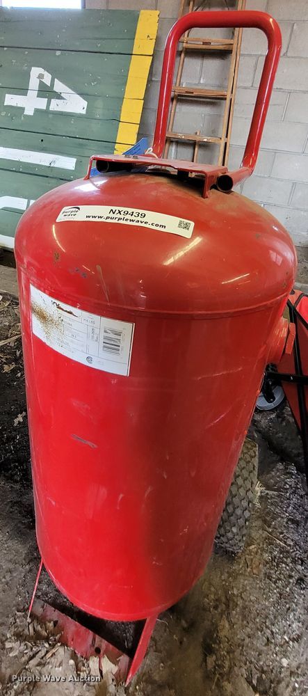 image for item NX9439 Husky  air compressor