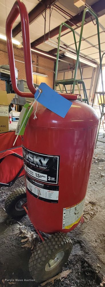 image for item NX9439 Husky  air compressor