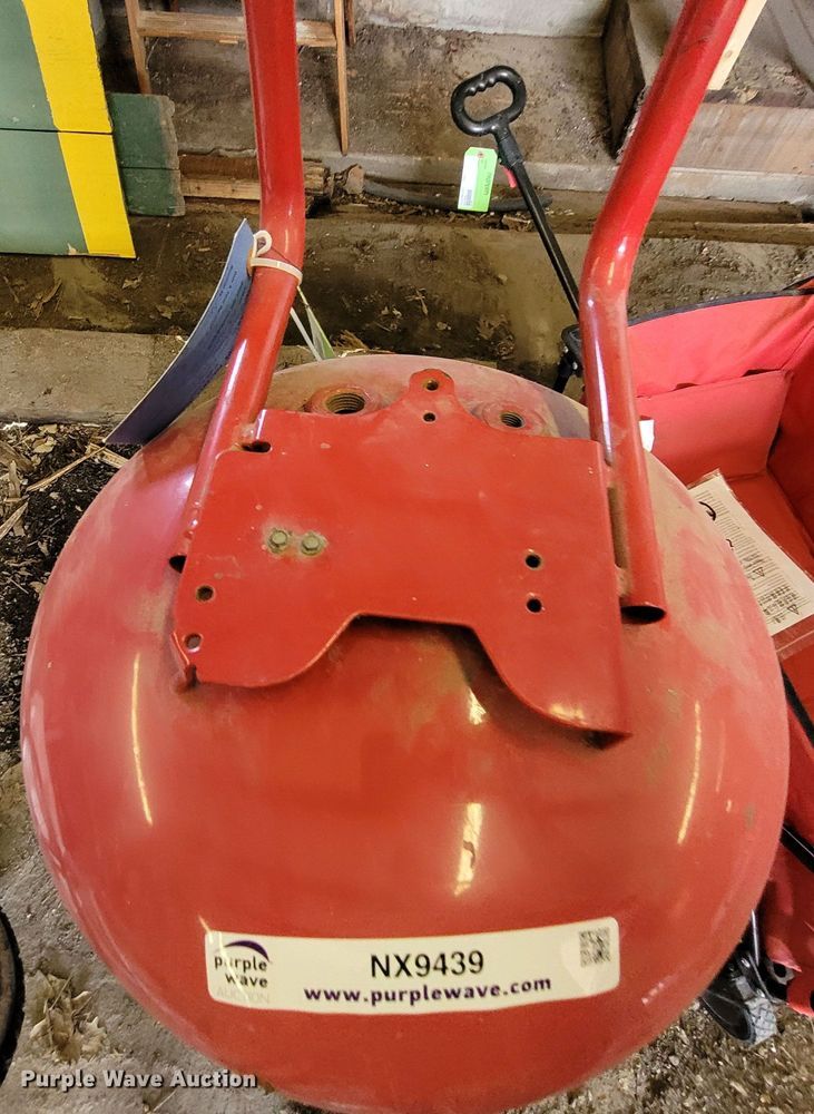 image for item NX9439 Husky  air compressor