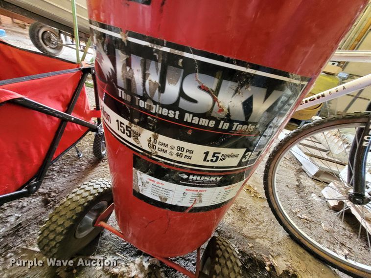 image for item NX9439 Husky  air compressor