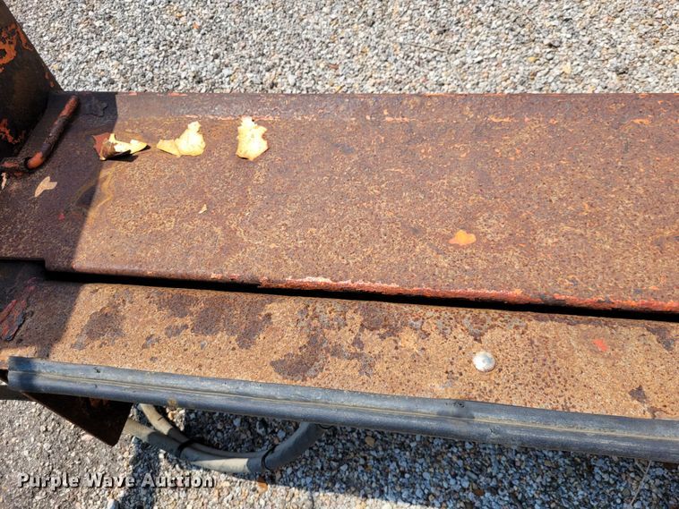 image for item NX9450 (2) Henderson salt spreaders