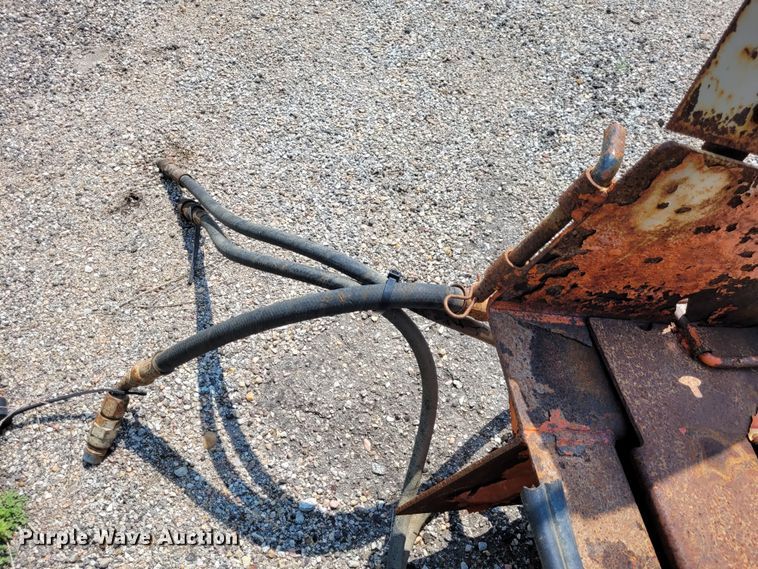 image for item NX9450 (2) Henderson salt spreaders