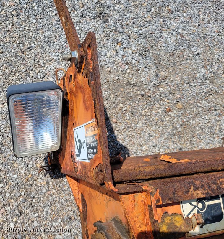 image for item NX9450 (2) Henderson salt spreaders