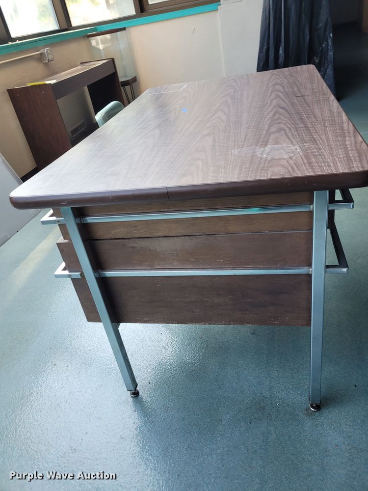 image for item NX9517 Office supplies and equipment