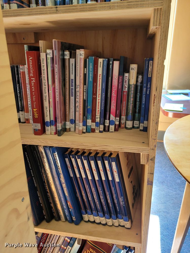 image for item NX9528 Approximately 5,000 library books