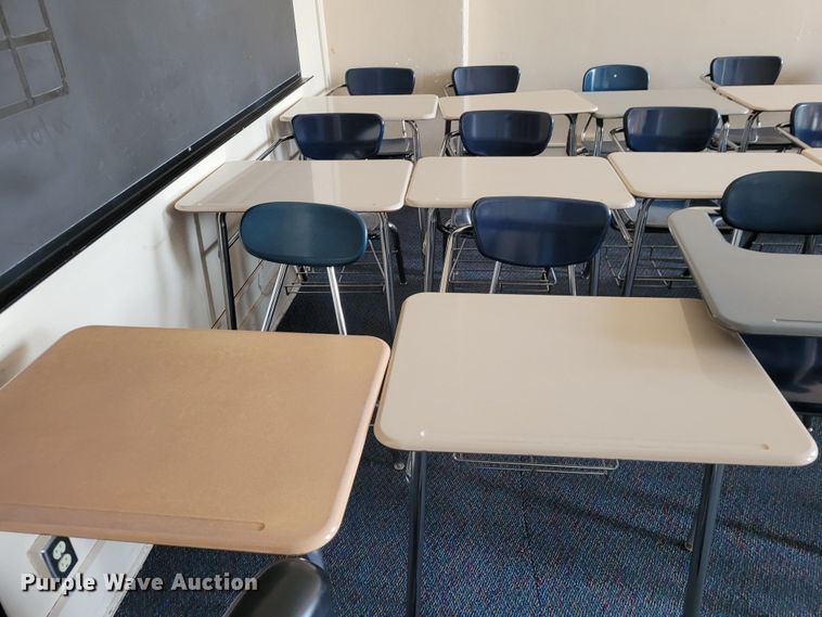 image for item NX9534 (29) student desks