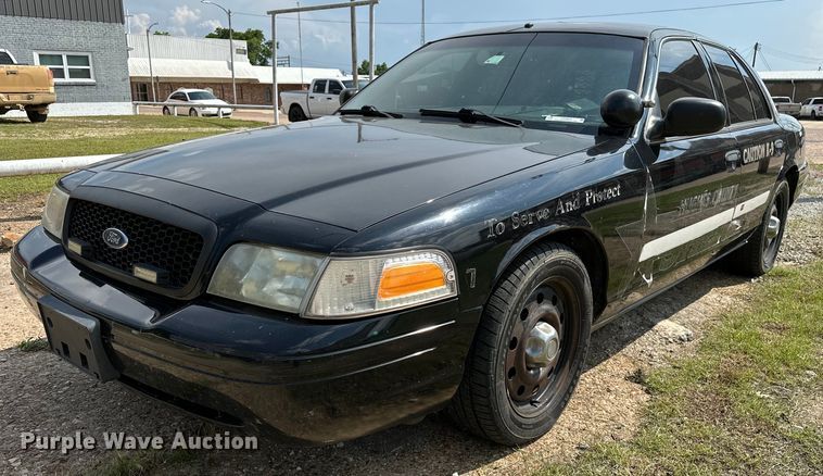 image for item OG9054 2010  Ford Crown Victoria Police Interceptor
