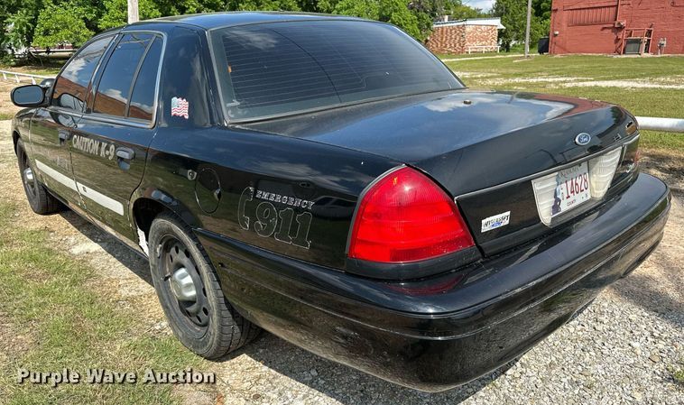 image for item OG9054 2010  Ford Crown Victoria Police Interceptor