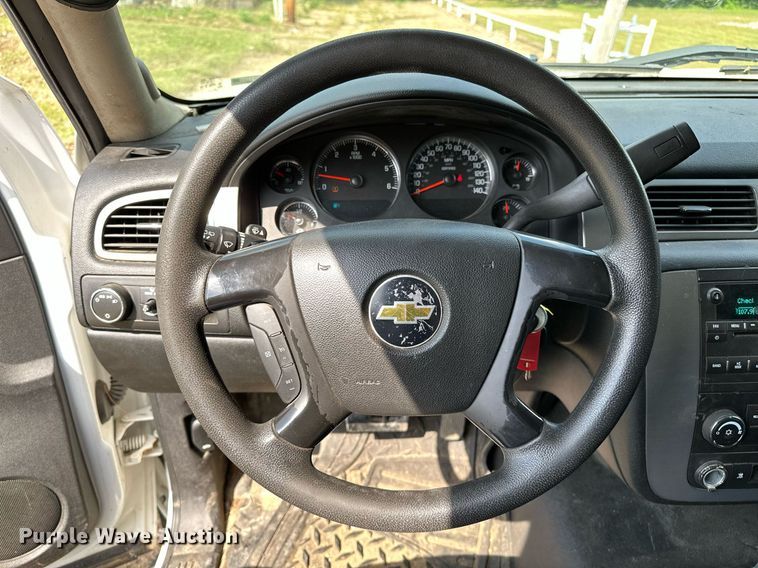 image for item OG9056 2011 Chevrolet Tahoe Police  SUV