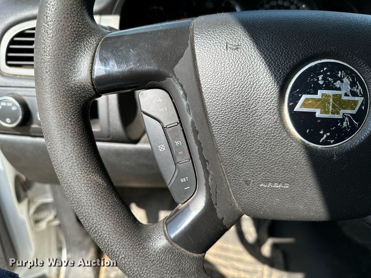 image for item OG9056 2011 Chevrolet Tahoe Police  SUV