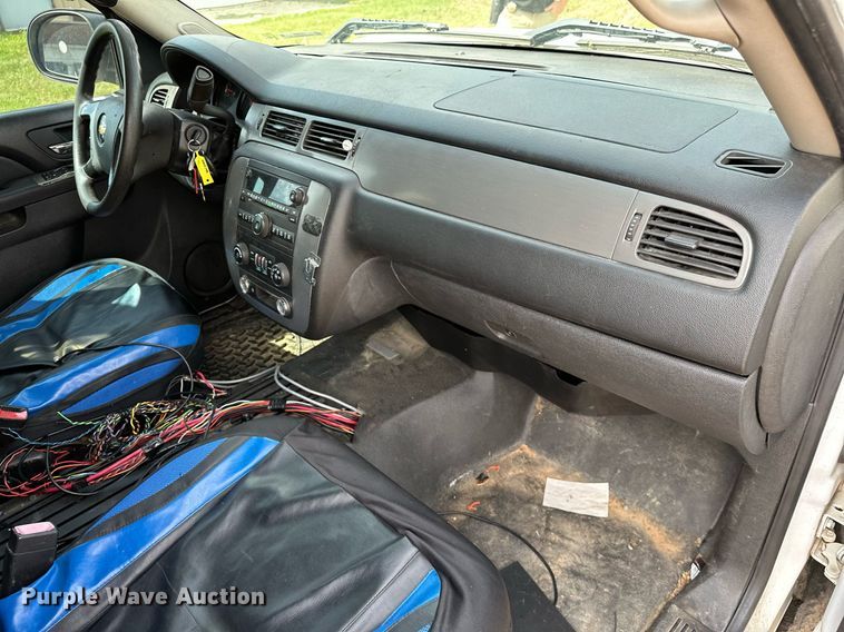 image for item OG9056 2011 Chevrolet Tahoe Police  SUV