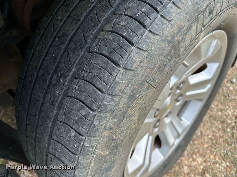 image for item OG9056 2011 Chevrolet Tahoe Police  SUV