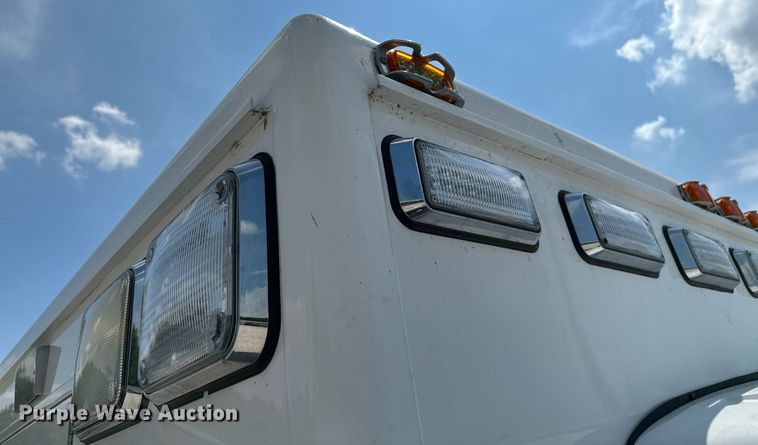 image for item OG9063 2011 Ford E350 Super Duty  ambulance