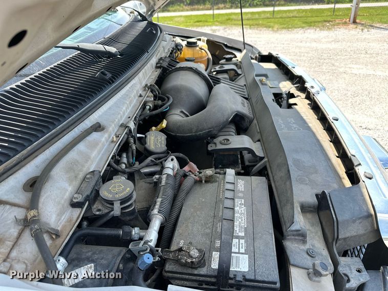 image for item OG9063 2011 Ford E350 Super Duty  ambulance