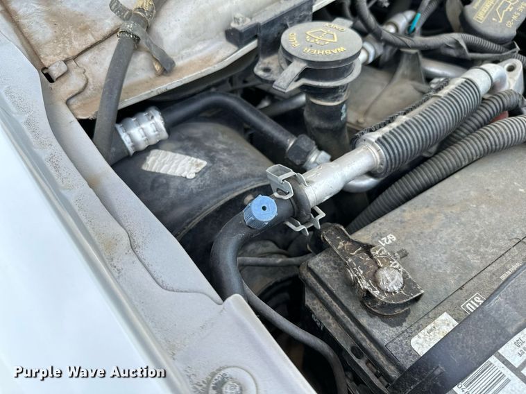 image for item OG9063 2011 Ford E350 Super Duty  ambulance