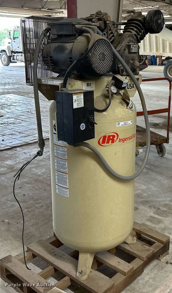 image for item OG9117 2016 Ingersoll Rand  air compressor
