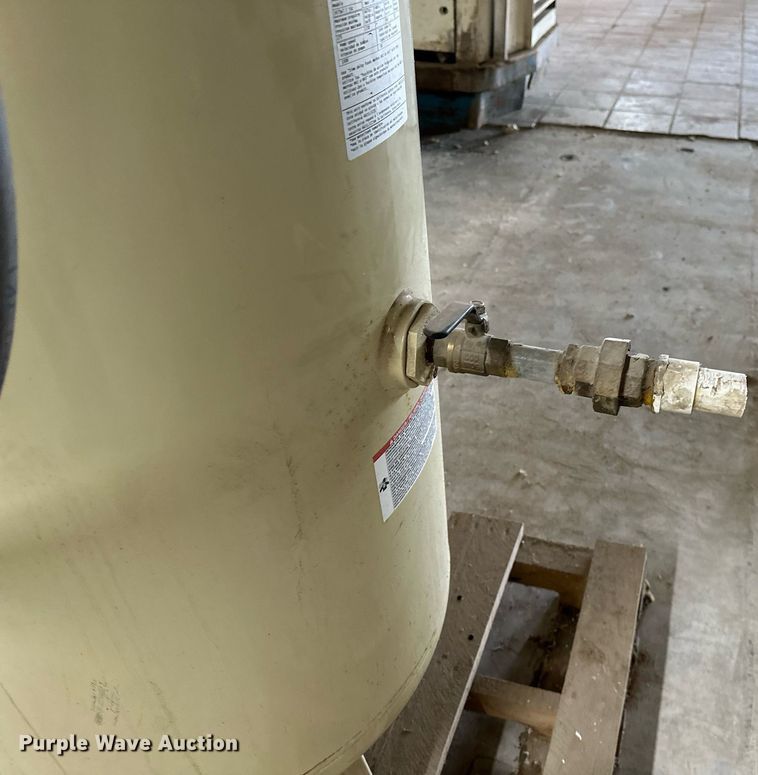 image for item OG9117 2016 Ingersoll Rand  air compressor