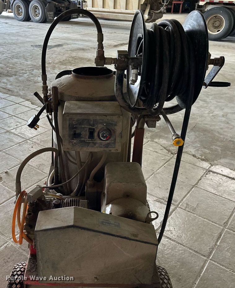 image for item OG9118 Hotsy  pressure washer