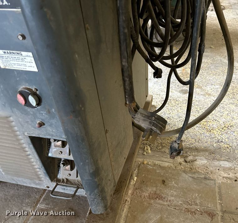 image for item OG9119 Lincoln TM-400/400  welder