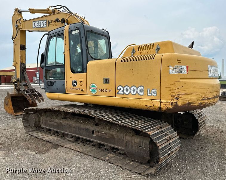 image for item OG9124 2006 John Deere 200C LC  excavator