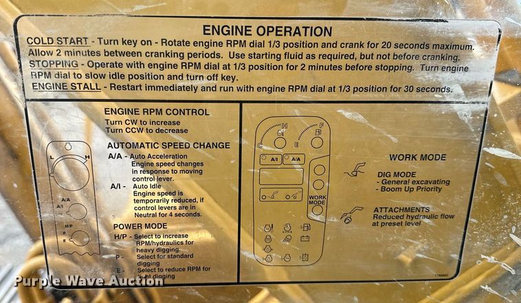 image for item OG9124 2006 John Deere 200C LC  excavator