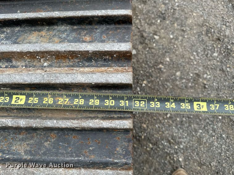 image for item OG9124 2006 John Deere 200C LC  excavator