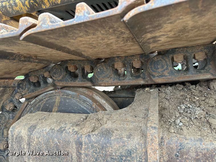 image for item OG9124 2006 John Deere 200C LC  excavator