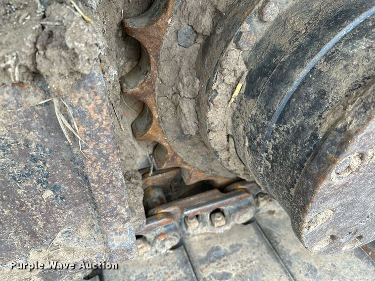 image for item OG9124 2006 John Deere 200C LC  excavator