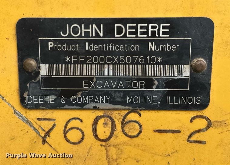 image for item OG9124 2006 John Deere 200C LC  excavator