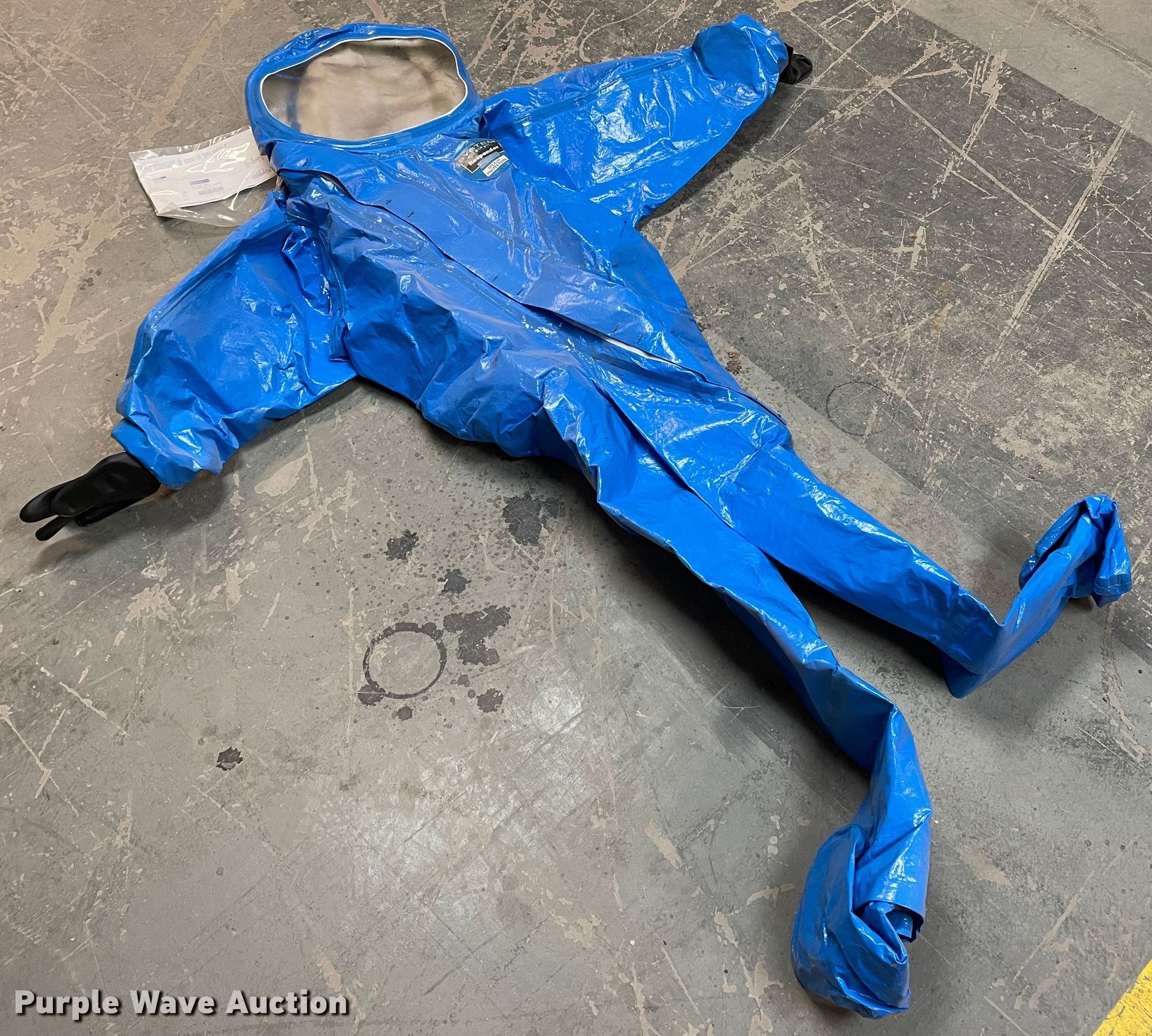 Tyvek protective safety apparel in Pampa, TX Item KM9928 sold