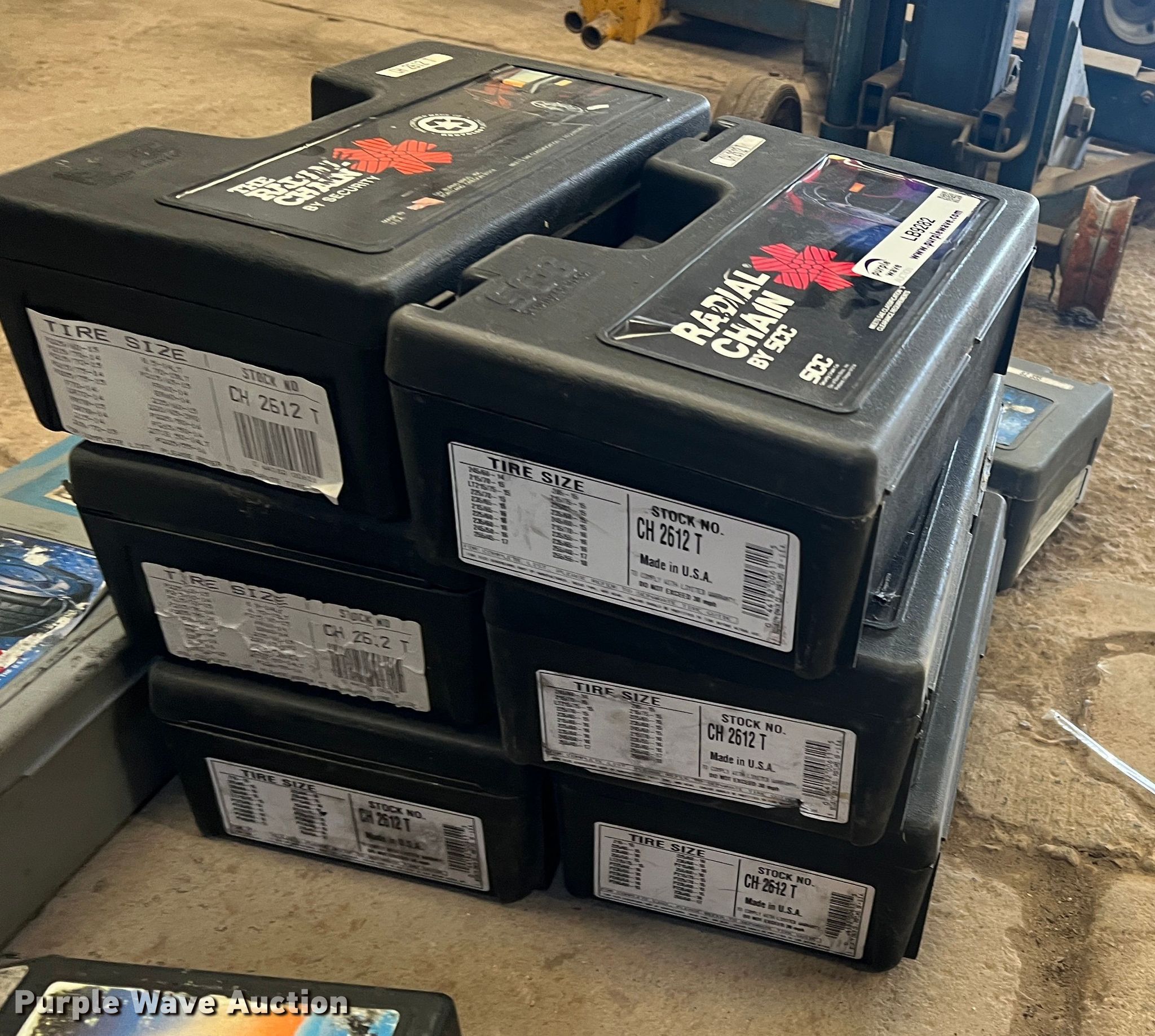 (13) tire chain sets in Pampa, TX Item LB9282 sold Purple Wave