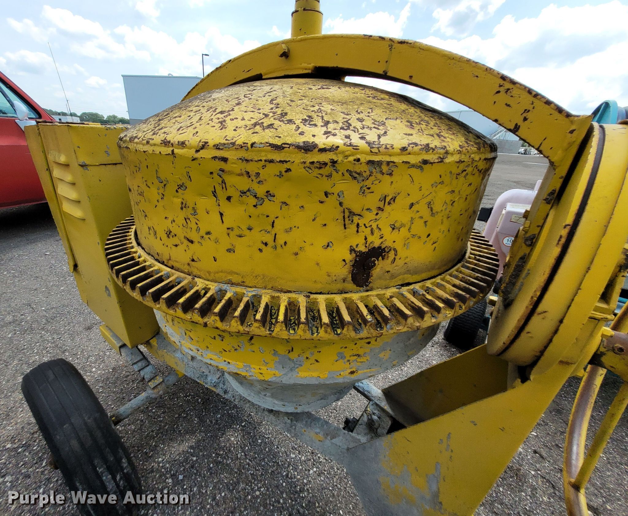 Gilson cement mixer in Manhattan, KS Item NX9421 sold Purple Wave
