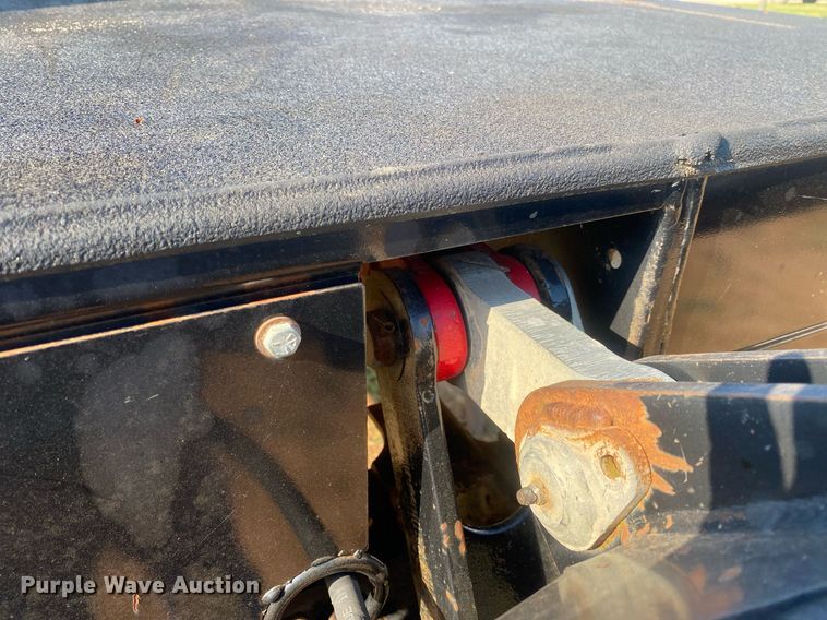 image for item DI7794 DewEze  hydraulic bale bed