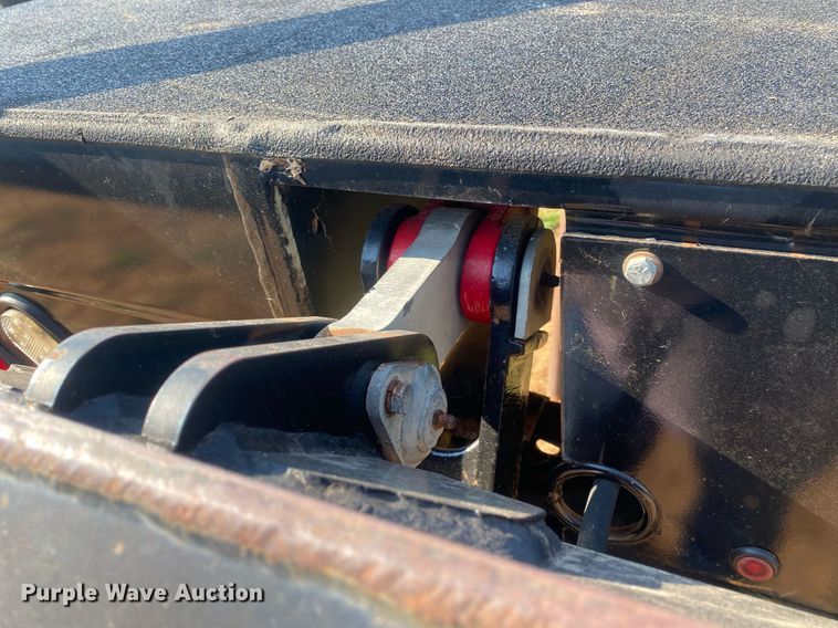 image for item DI7794 DewEze  hydraulic bale bed