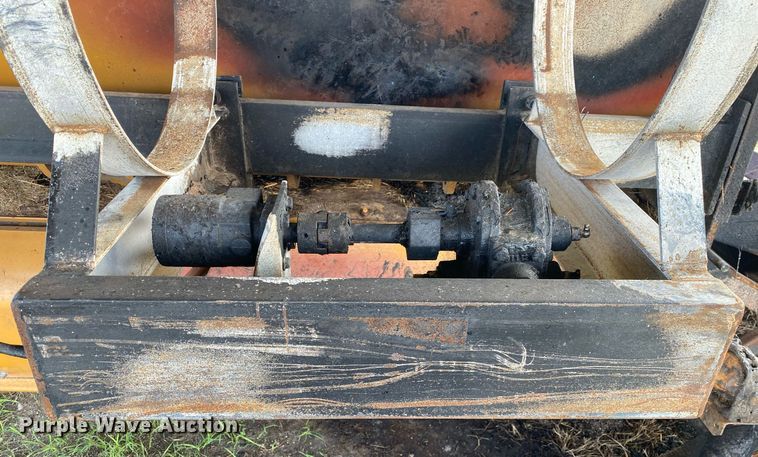 image for item DI7819 Duratech Haybuster 2665  bale processor