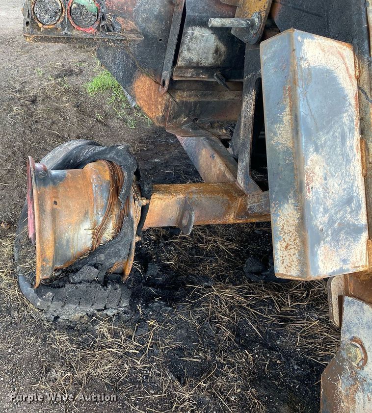 image for item DI7819 Duratech Haybuster 2665  bale processor