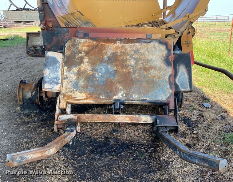 image for item DI7819 Duratech Haybuster 2665  bale processor