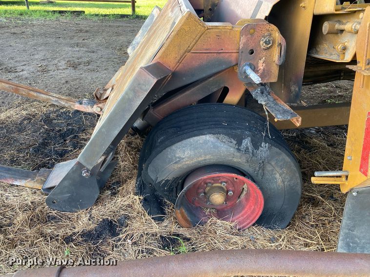 image for item DI7819 Duratech Haybuster 2665  bale processor