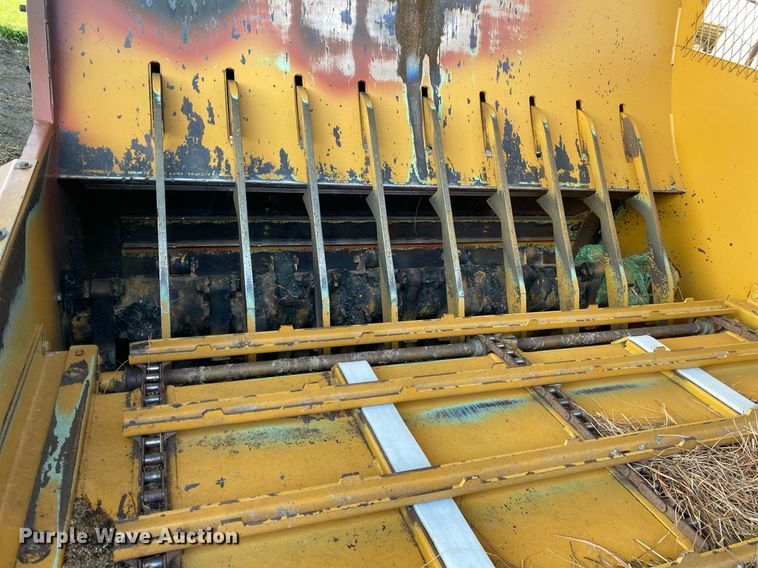 image for item DI7819 Duratech Haybuster 2665  bale processor