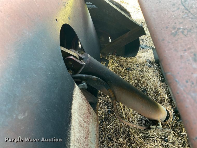 image for item DI7819 Duratech Haybuster 2665  bale processor